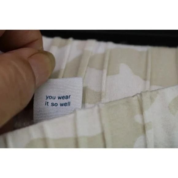 Women's Old Navy Light Camouflage Pajama Bottoms-Size Small - Picture 3 of 5